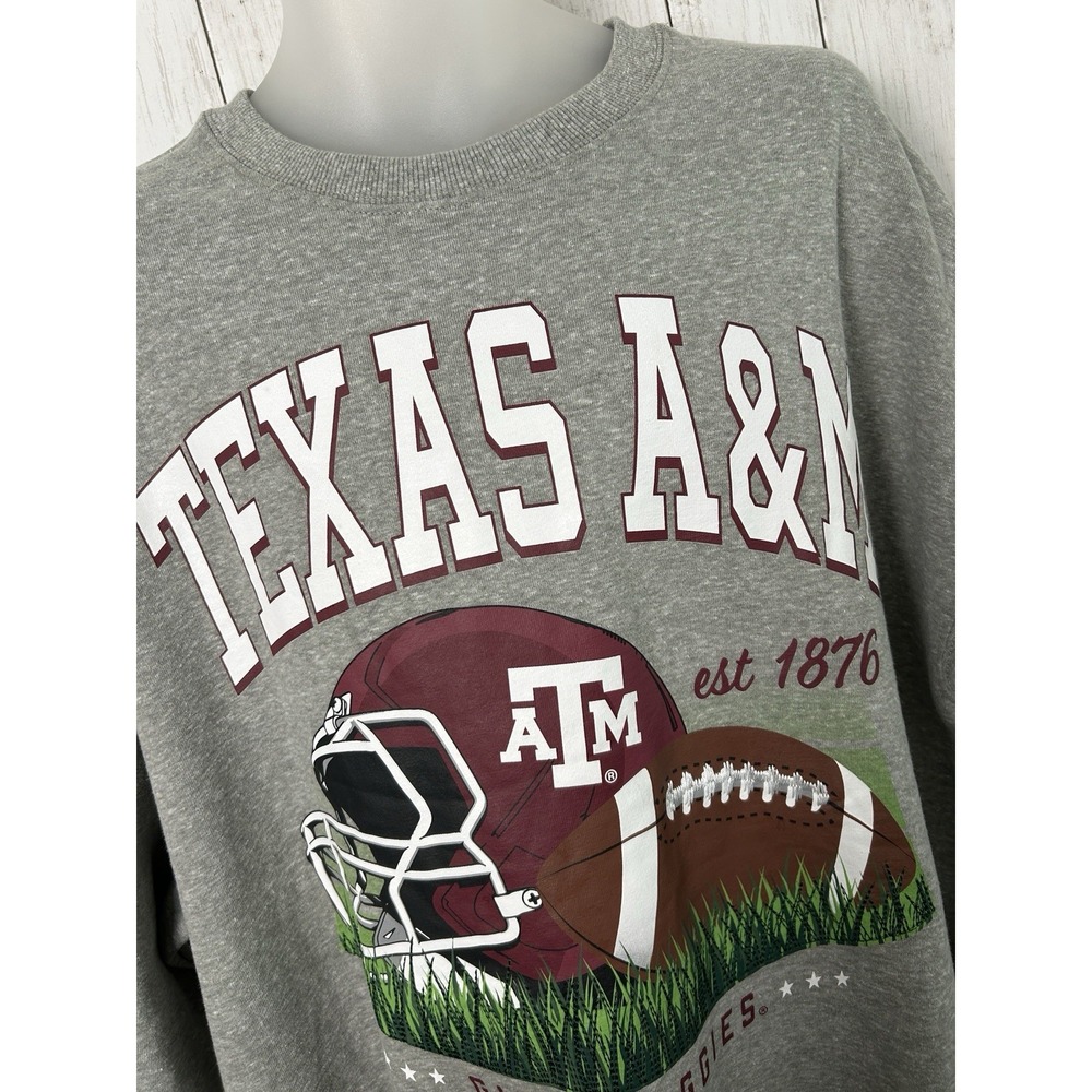 Texas A&M Game day Social Crewneck Sweatshirt Size M  NWT